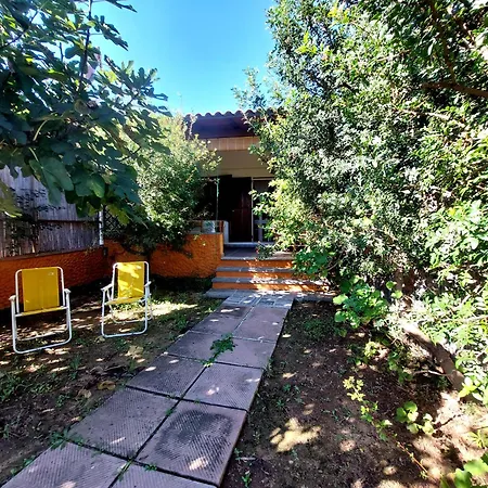 800 Mt Dal Mare - Casa Flora E Casa Aurora Tatil Evi