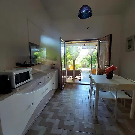 בית נופש 800 Mt Dal Mare - Casa Flora E Casa Aurora Tertenìa